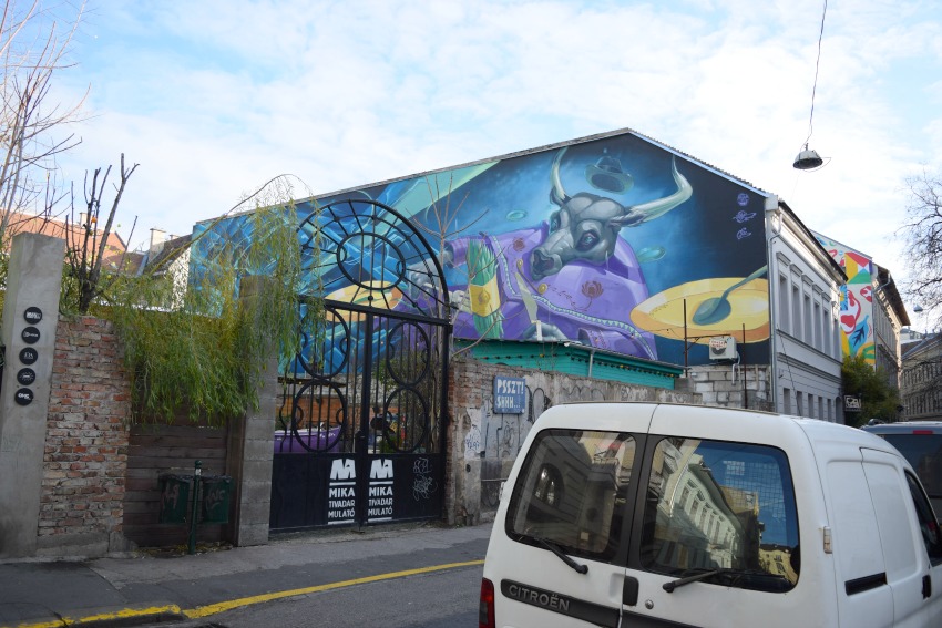 Das Jüdische Viertel in Budapest Street Art Bulle