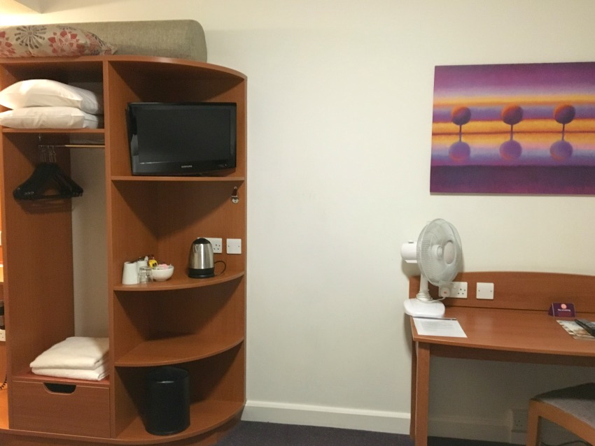 Premier Inn London County Hall Zimmer