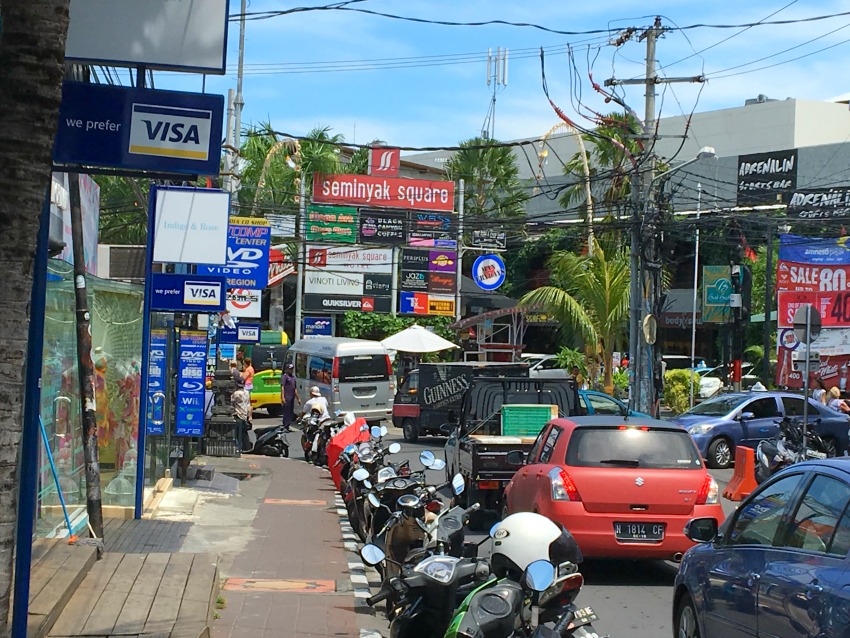 Meine Bali Tops & Flops Verkehr