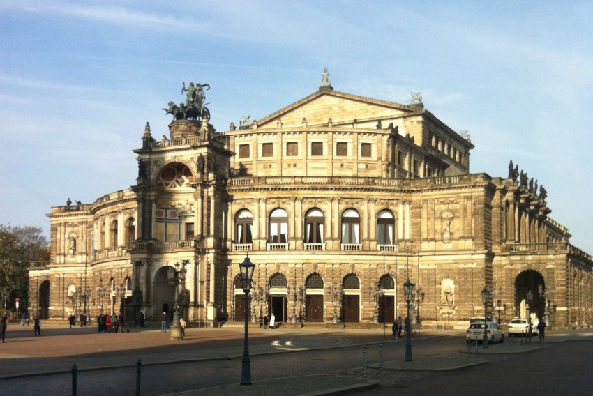 10 Tipps für Ausflüge zum Valentinstag Dresden Semperoper