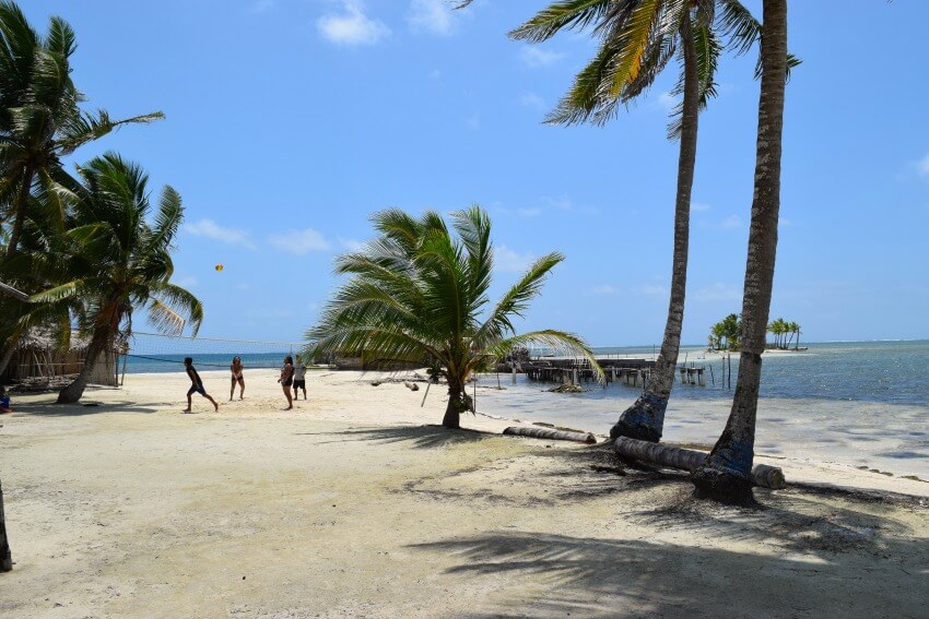 San Blas Inseln Isla Fragata Beach-Volleyball
